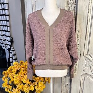 L Love Women's Textured V-Neck Sweater - Mauve